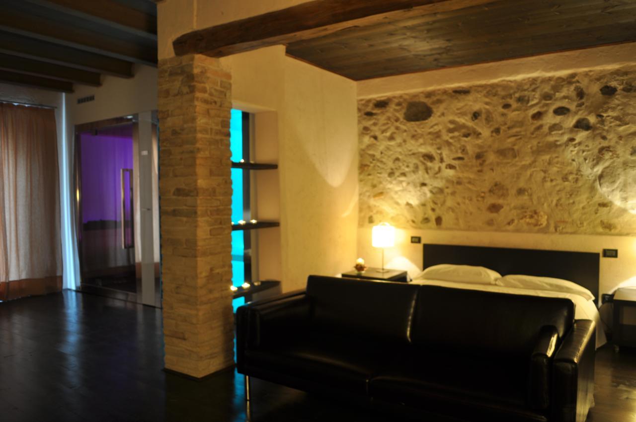 Agriturismo Trebisonda Country Resort Monzambano Ngoại thất bức ảnh